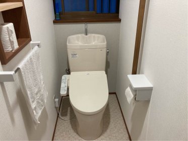 【上里町　トイレリフォーム】床も上げて段差解消！