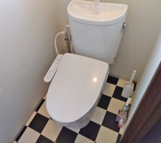 高知県　トイレ＆洗面台底板リフォーム