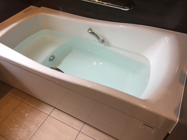 最高級「鋳物ホーロー浴槽」を使用した浴室リフォーム(川口市)｜浦和 